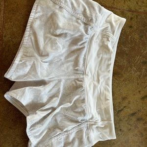 White lululemon shorts